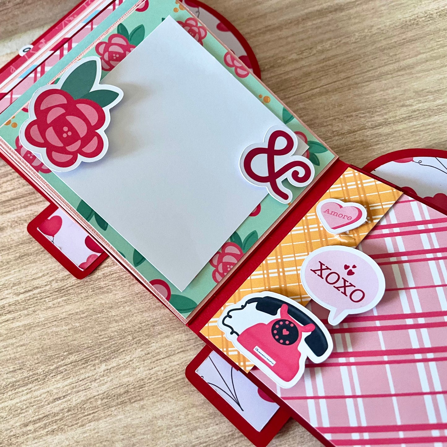 Die Cuts - immagini pretagliate C'è amore nell'aria